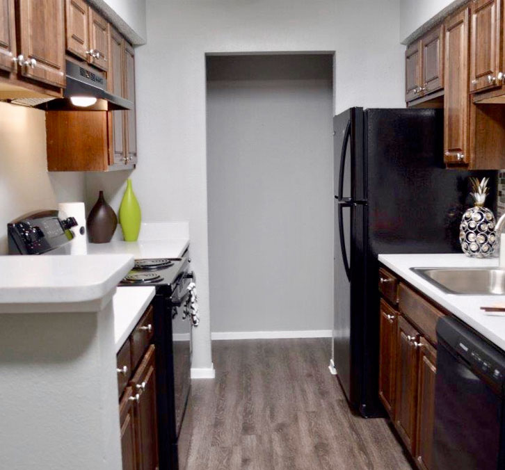 Creek on Park Place apartments in Bedford, TX.