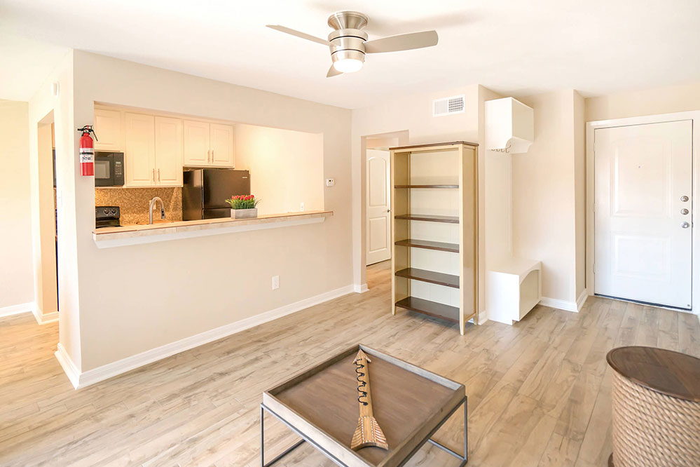 Los Prados Apartments 1 and 2 bedroom Apartments Houston, Texas