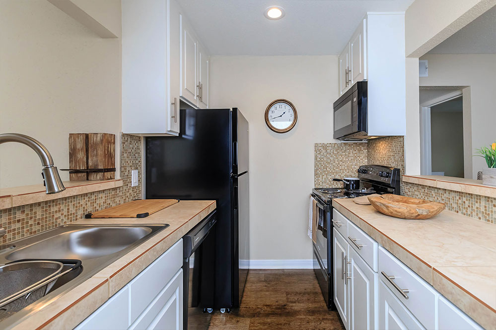 Los Prados Apartments 1 and 2 bedroom Apartments Houston, Texas