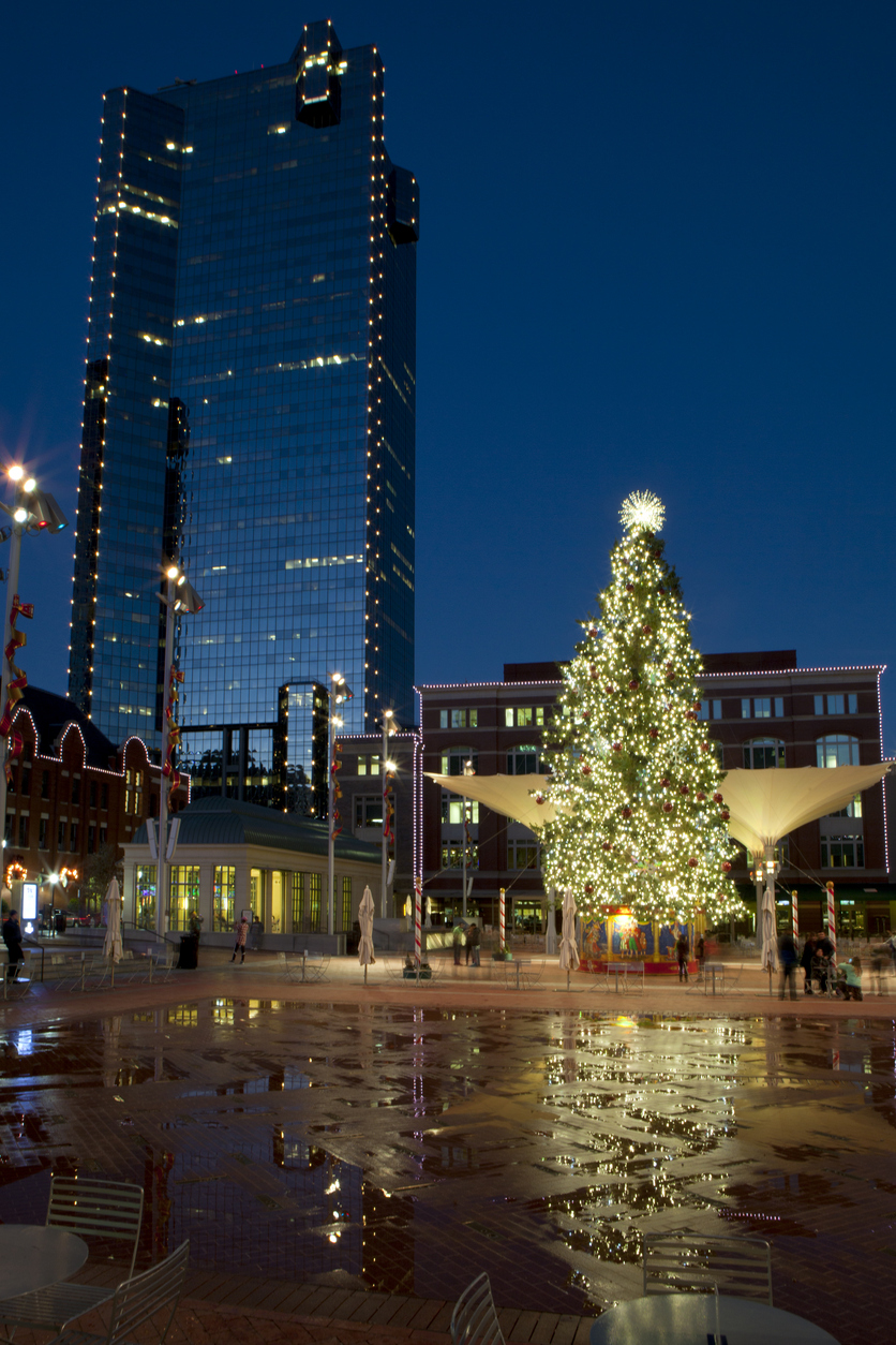 1 and 2 Bedroom Apartments for Rent in Denton, TX - SUNDANCE SQUARE ANNUAL CHRISTMAS TREE LIGHTING