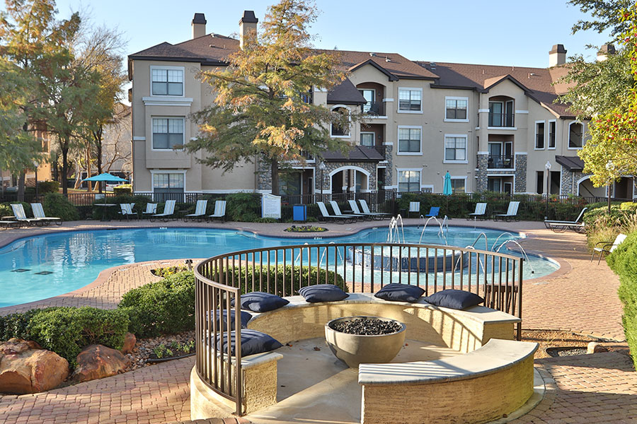 Apartment Photo Gallery Dallas Tx Halston On Frankford